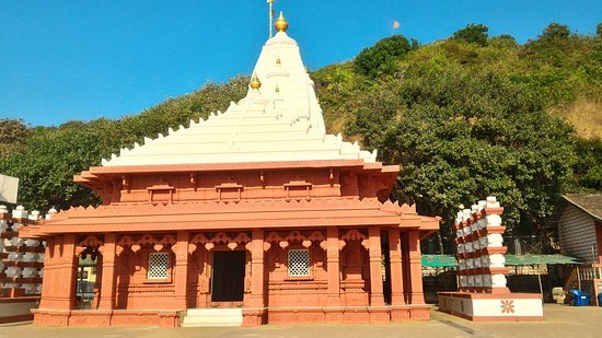 Flexible Travel Plans for Urbania on Rent Mumbai to Ganpatipule